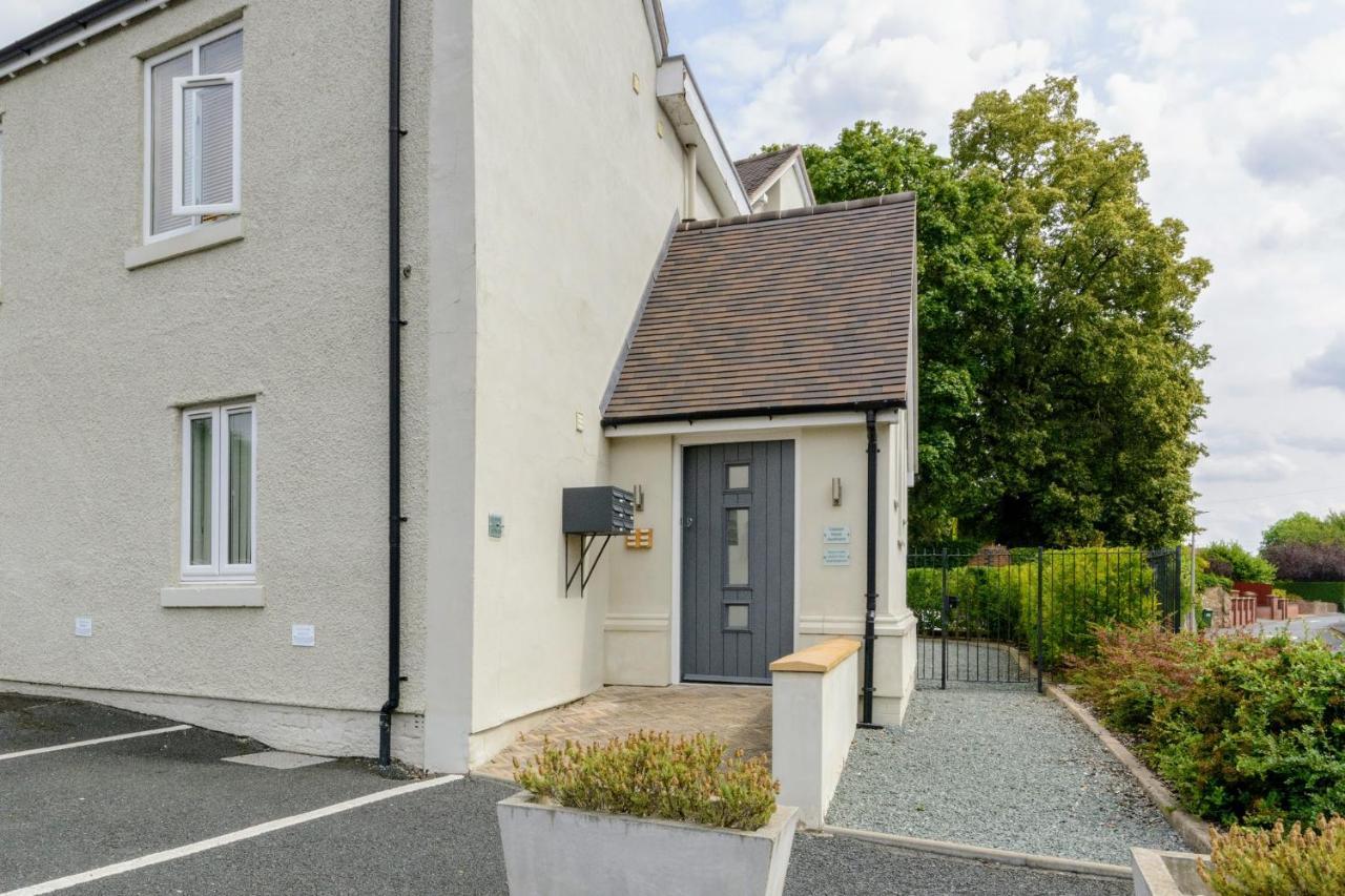 Crescent House Apartments Telford Exterior photo
