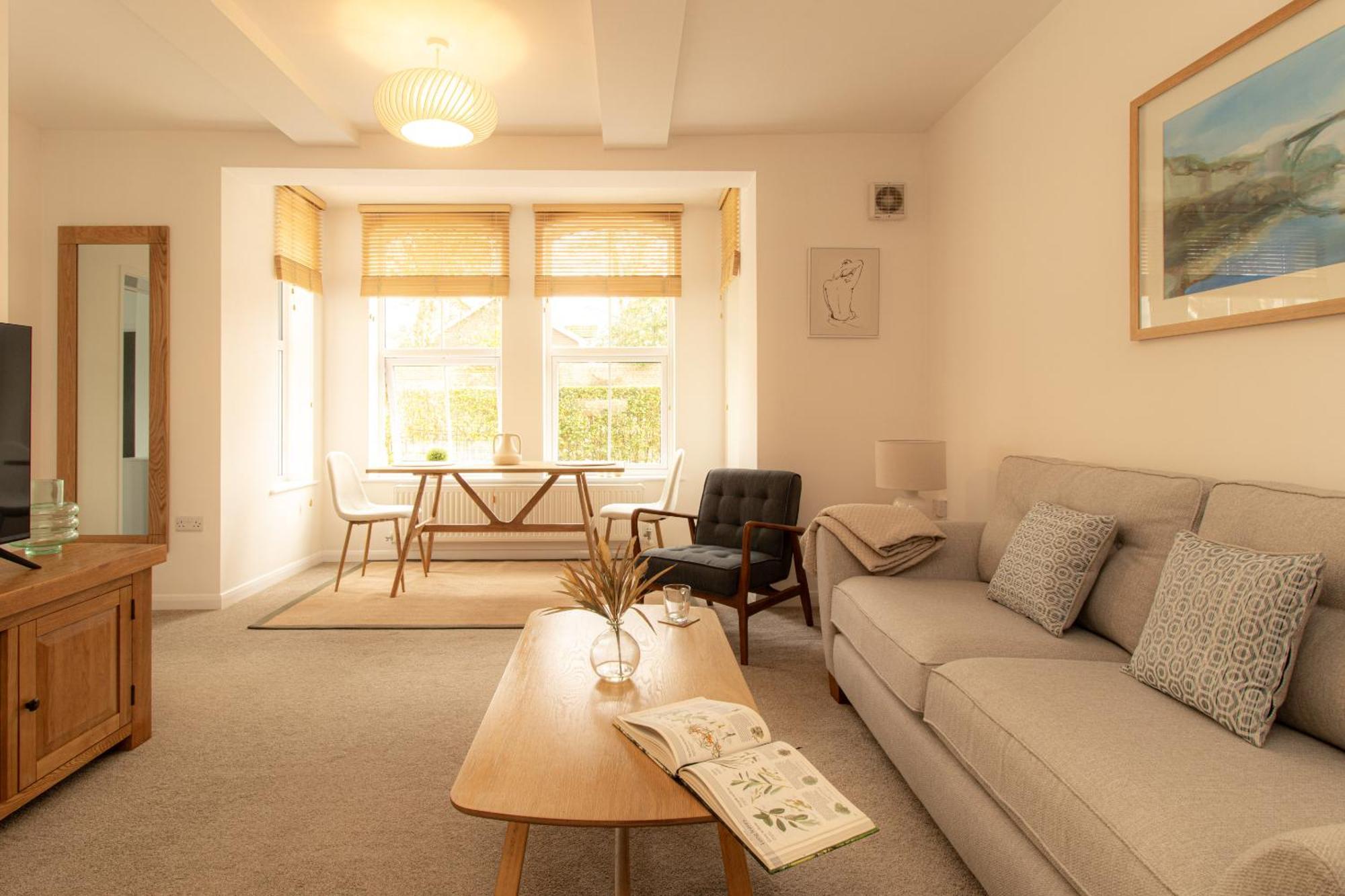 Crescent House Apartments Telford Room photo