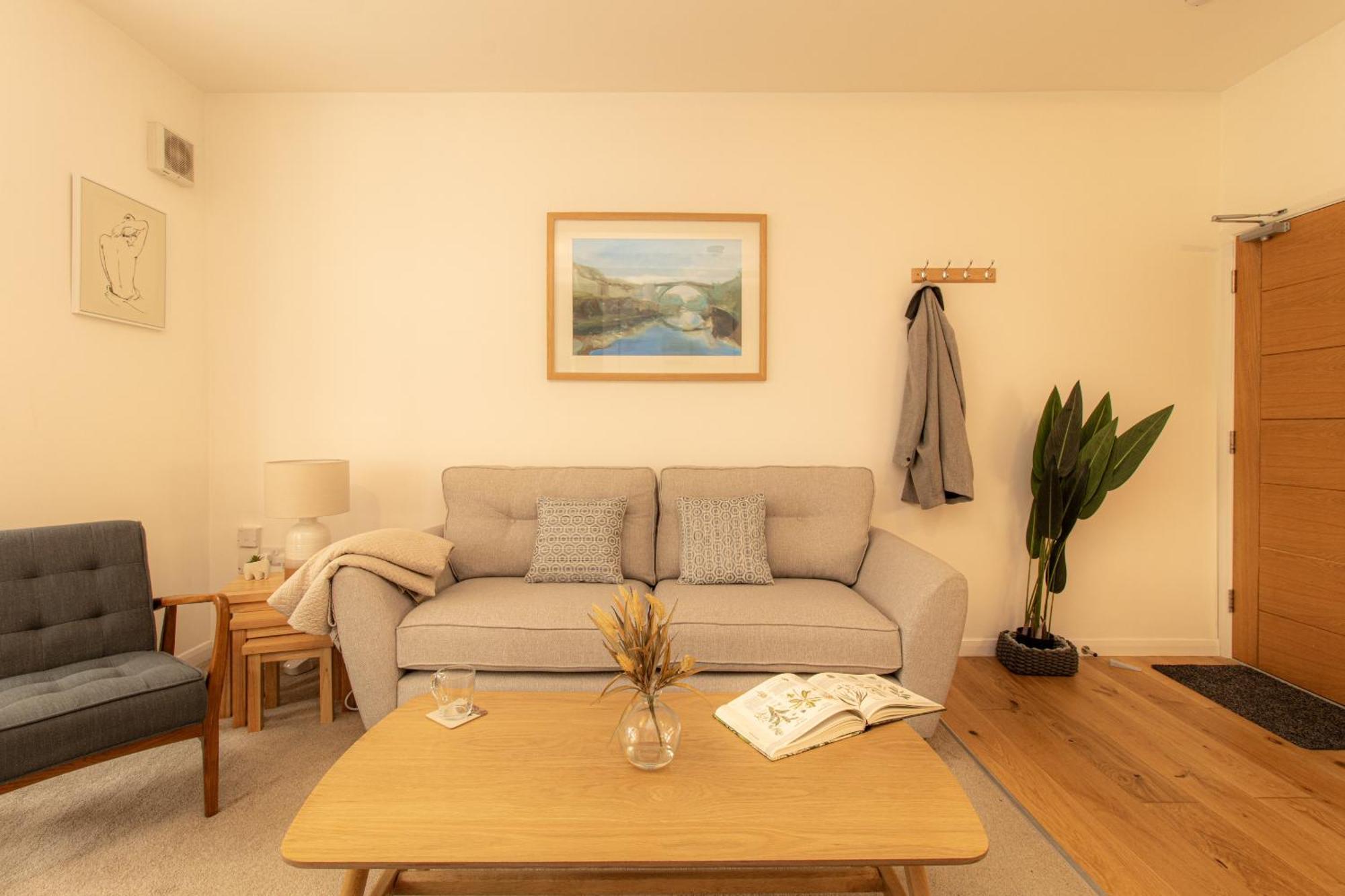 Crescent House Apartments Telford Room photo