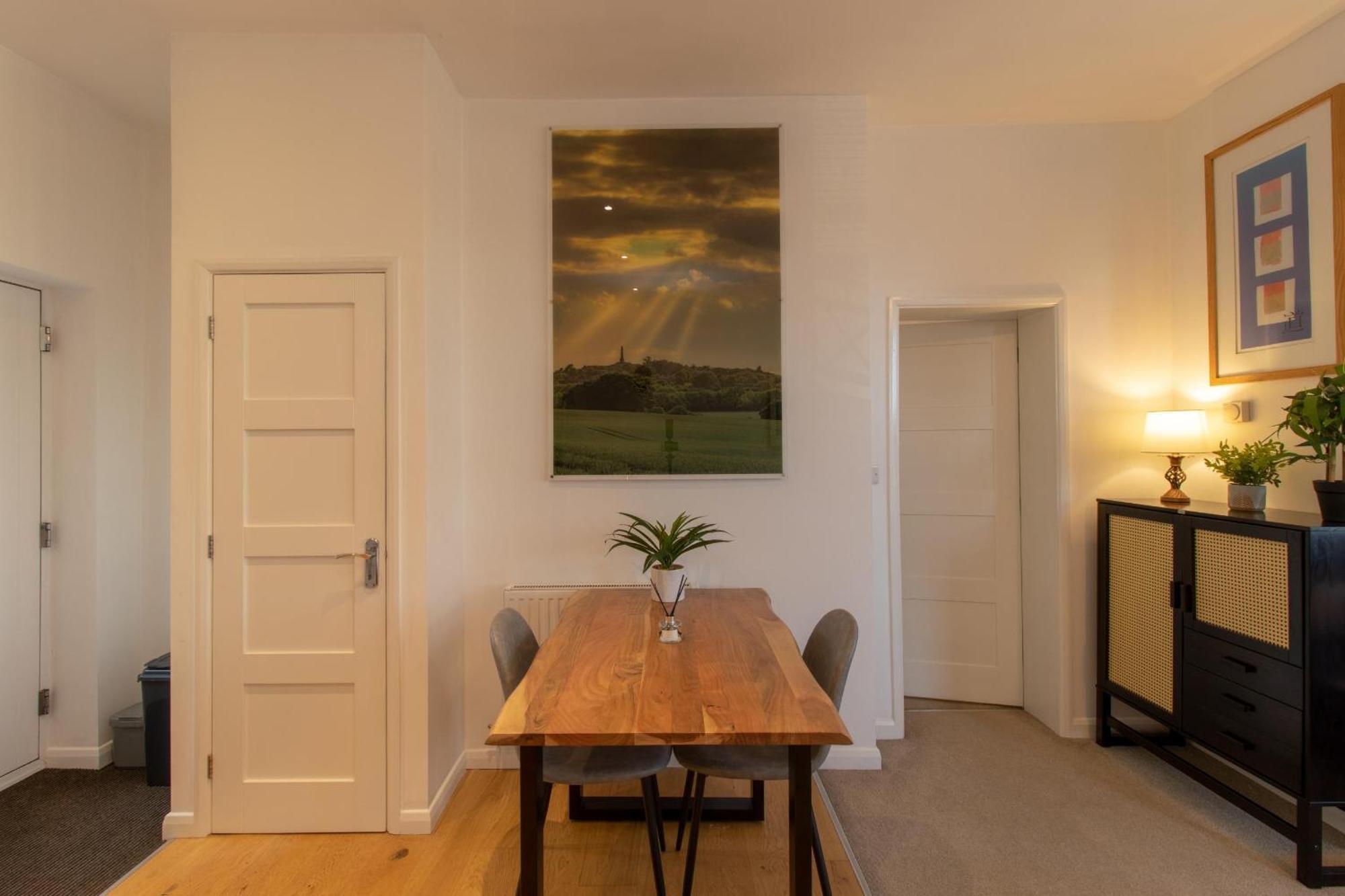 Crescent House Apartments Telford Room photo